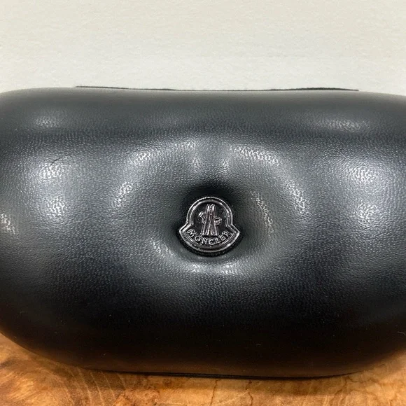 Moncler Black leather sunglasses Case - Picture 2 of 11